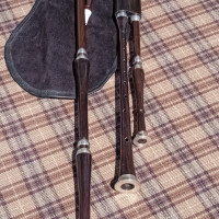 Cornemuse 16 pouces ébenne, bagues étain