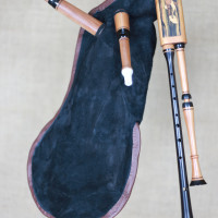 Cornemuse du centre 14" (La), Cormier, hautbois Ebène, bagues corne et ébène. Marqueterie Carpe